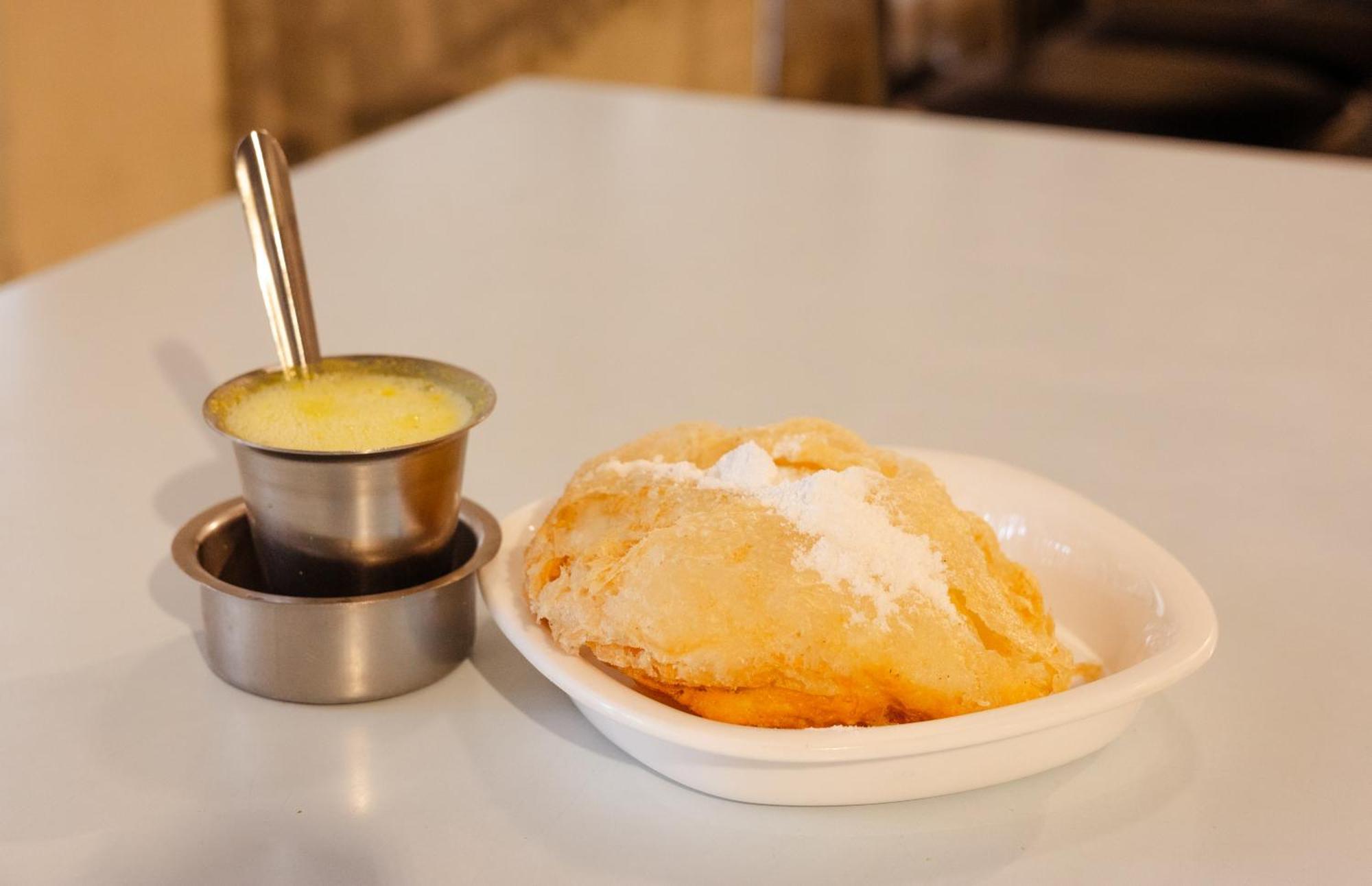 Sri Ramakrishna Hotel Bengaluru Zewnętrze zdjęcie